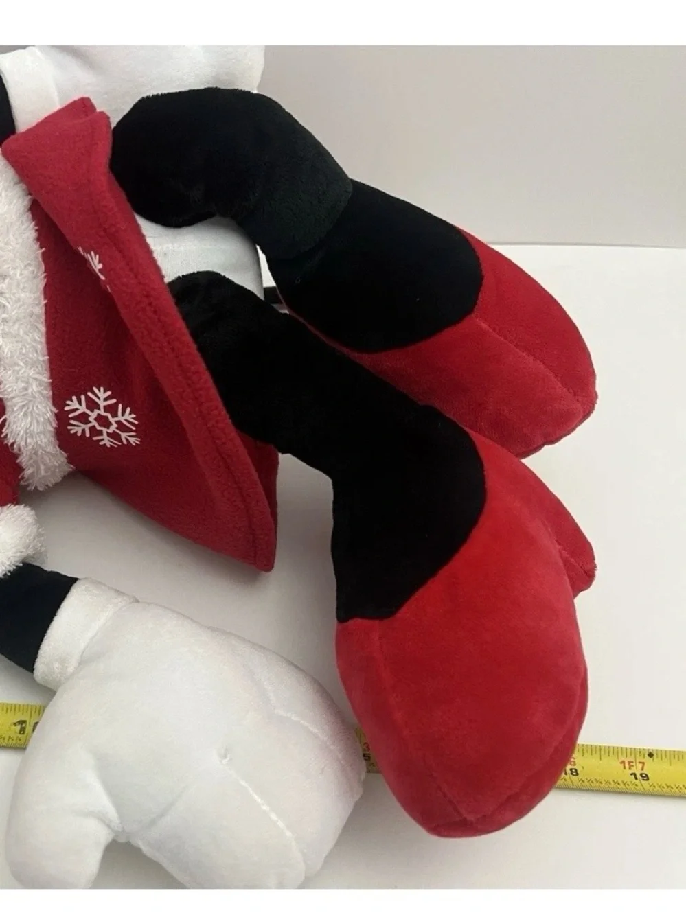 2012 Disney Christmas Mickey & Minnie Mouse 19